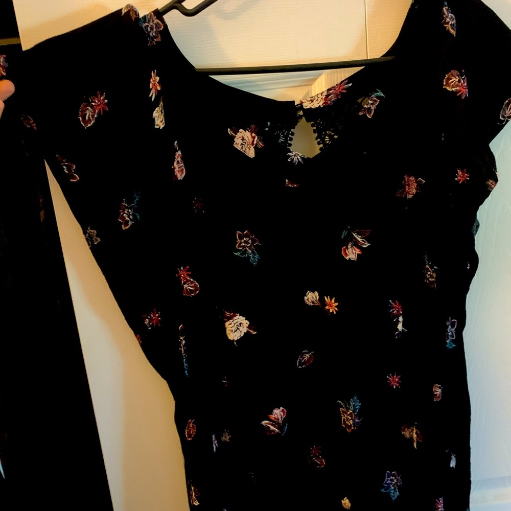 Cute Summer Flowy Top